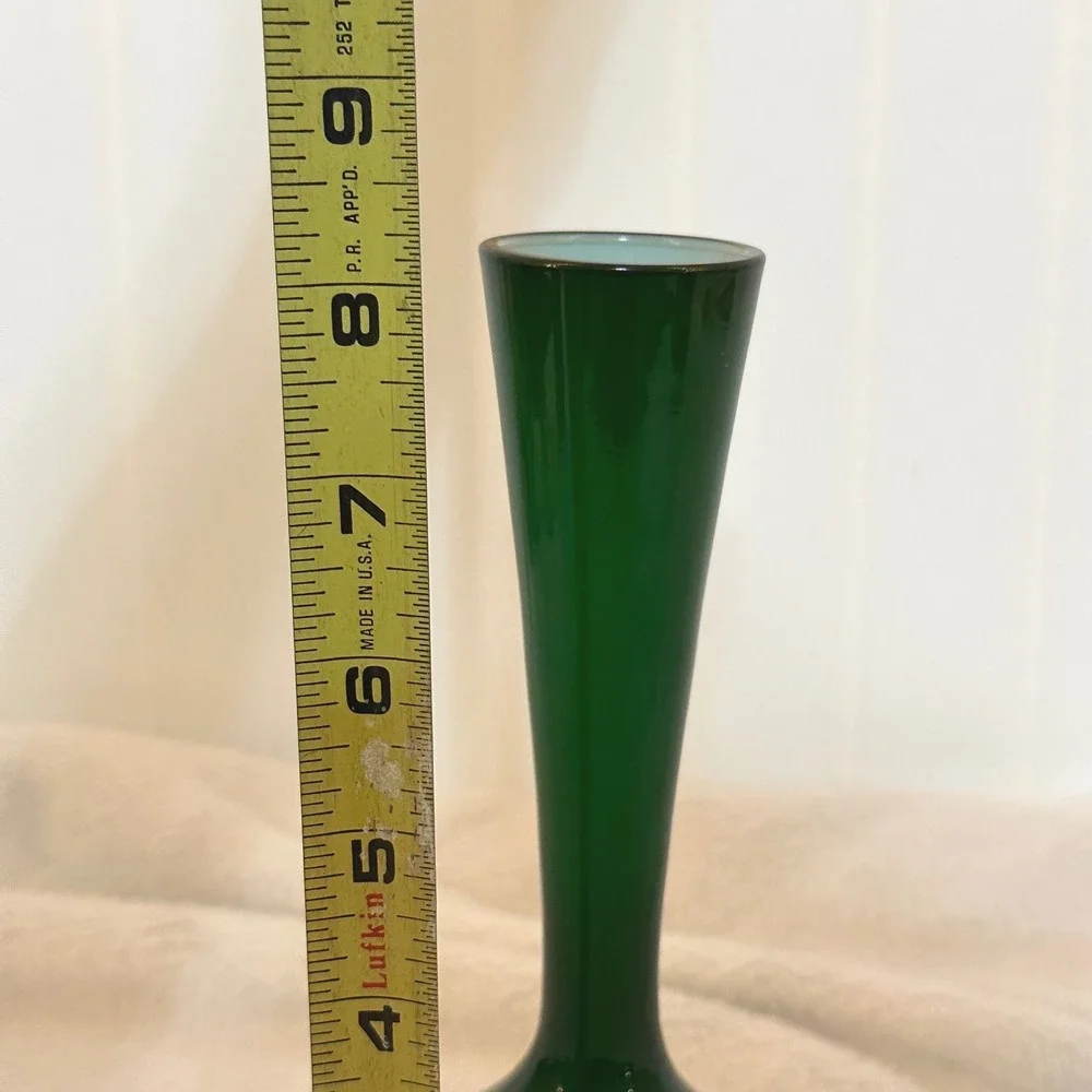 Vintage Bud Vase Home 7in Emerald Green Excellent‎ Cased Glass MCM Style Art